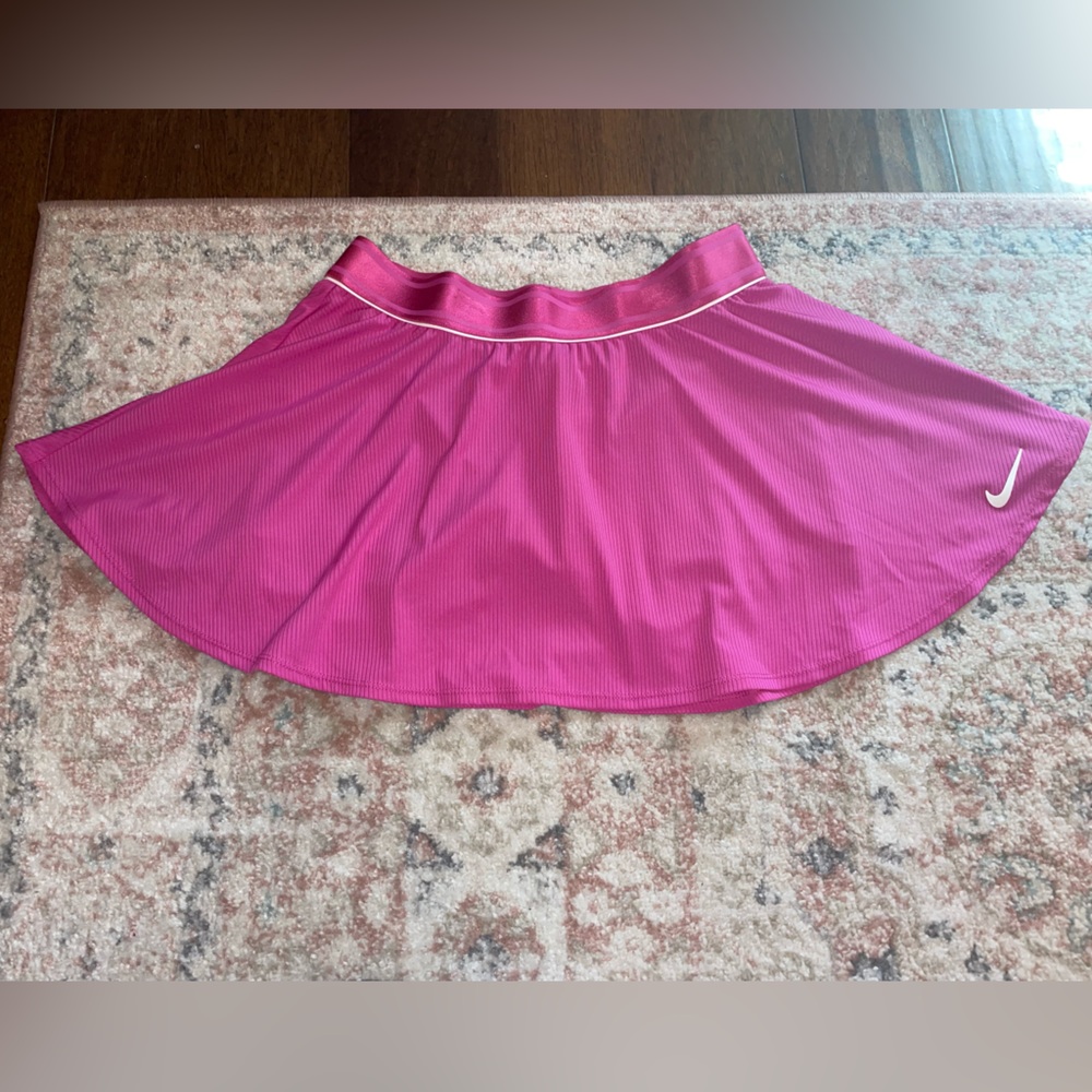 NIKE tennis skirt-girls size XL(14-16)